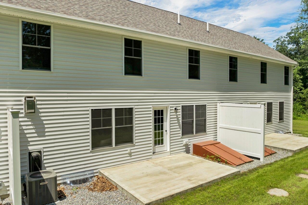 7 C Mustang Drive, Unit C Litchfield, NH 03052 - Photo 6 of 60