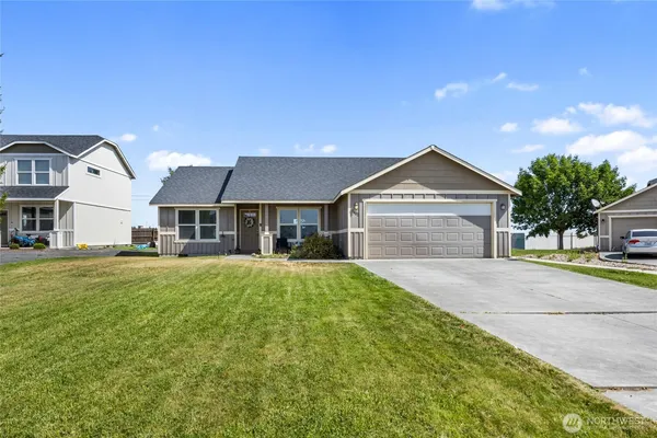 $345,000 | 1402 Tennessee Drive, Moses Lake, WA 98837