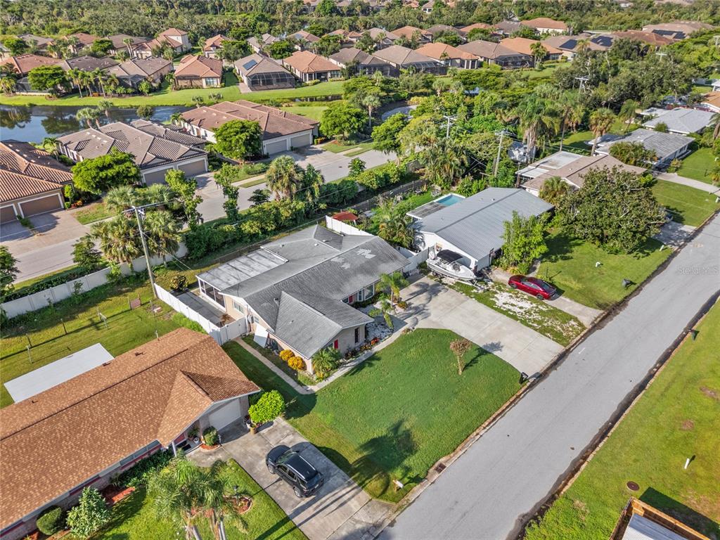 2410 Britannia Road Sarasota, FL 34231 - Photo 38 of 45 Gallery Image 38