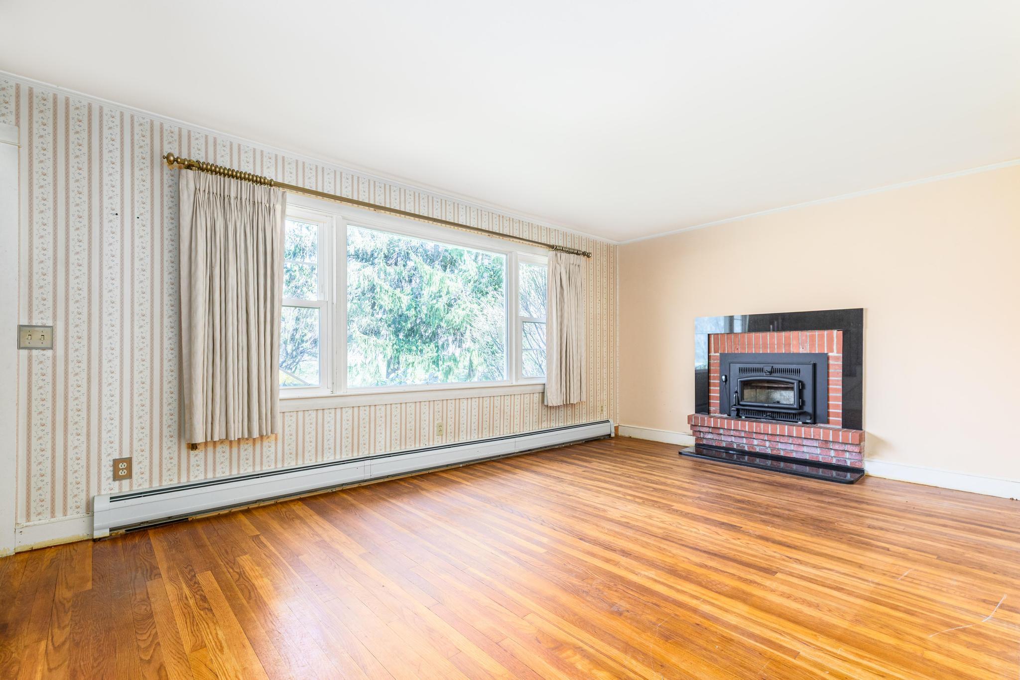 15 Dennett Road Kittery, ME 03904 - Photo 14 of 40 227A0079-Edit
