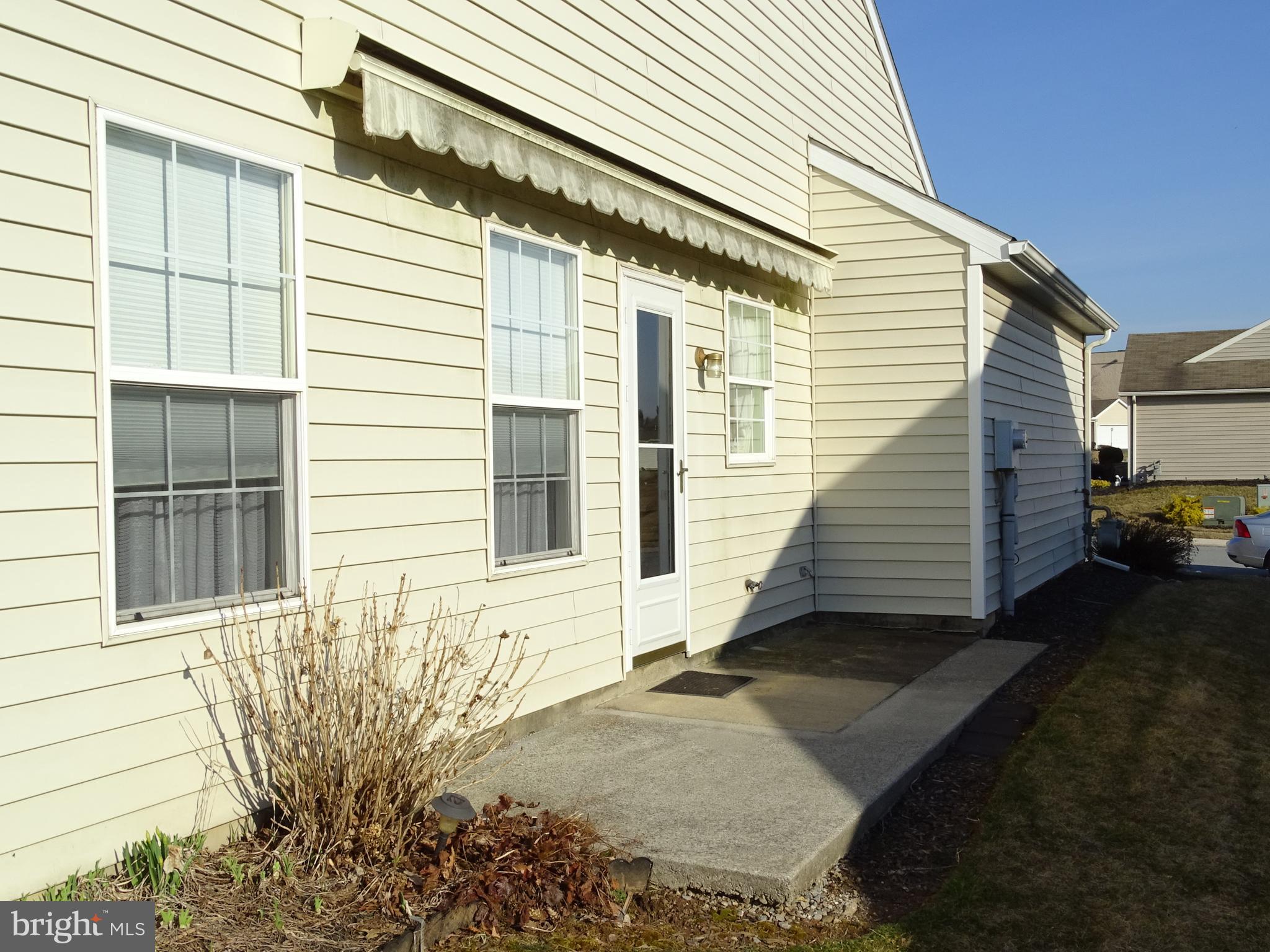 684 Kyle Road York, PA 17404 - Photo 24 of 25 Patio w/ Retractable Awning