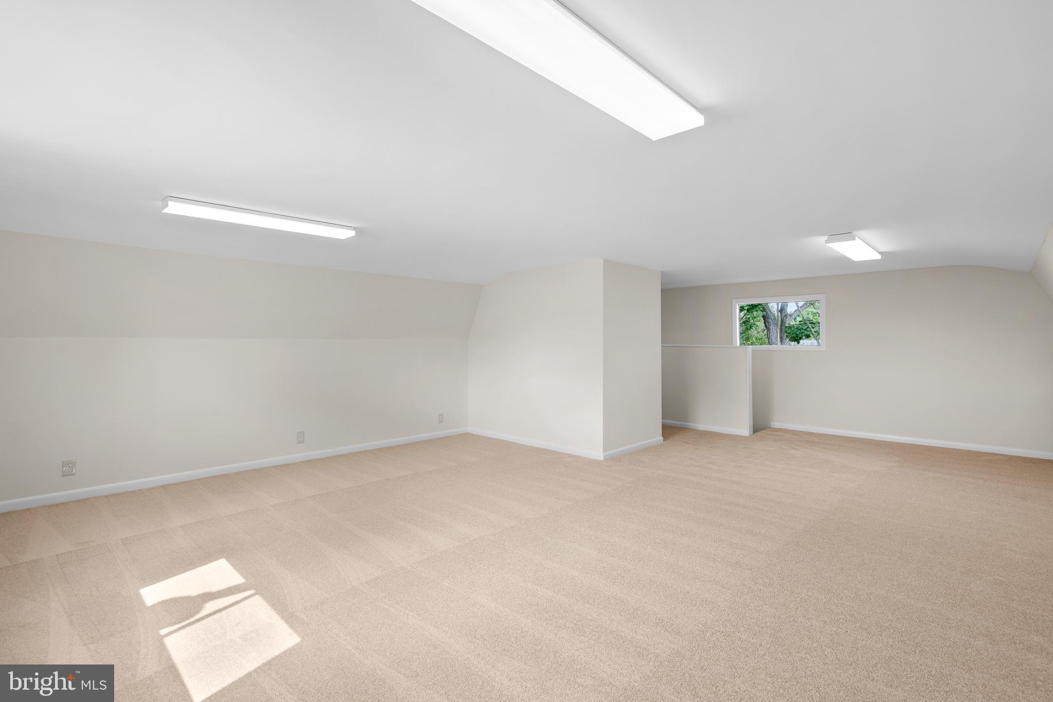 12707 Holdridge Road Silver Spring, MD 20906 - Photo 27 of 36 Room upstairs over garage