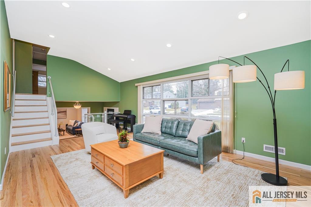 11 Agate Road East Brunswick, NJ 08816 - Photo 11 of 49