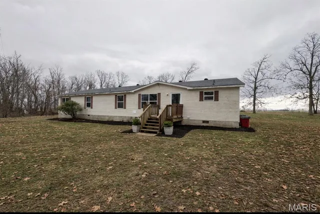 $279,900 | 420 Dairy Road, Elkland, MO 65644