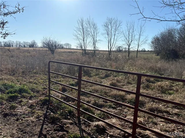 $279,900 | 420 Dairy Road, Elkland, MO 65644