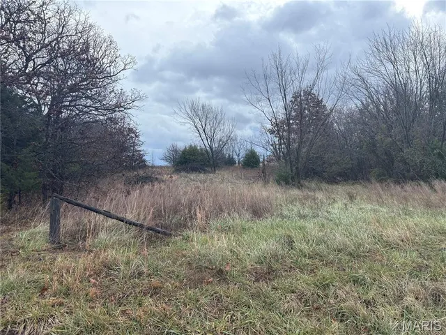 $279,900 | 420 Dairy Road, Elkland, MO 65644