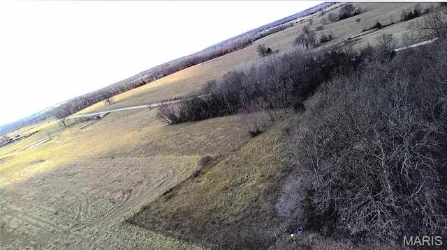 $279,900 | 420 Dairy Road, Elkland, MO 65644