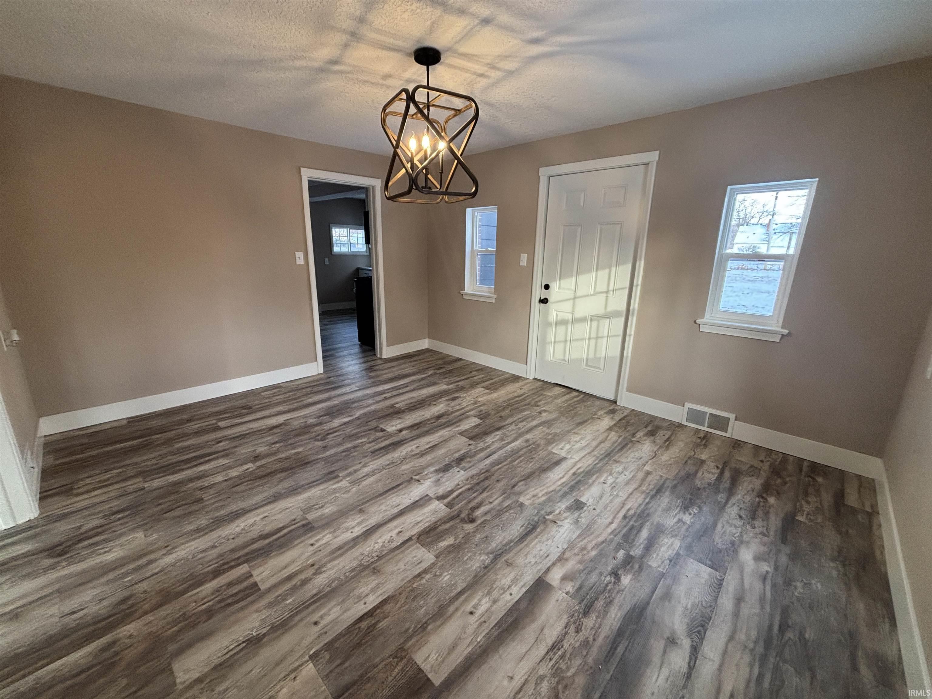 3718 Spruce Drive Fort Wayne, IN 46809 - Photo 9 of 23