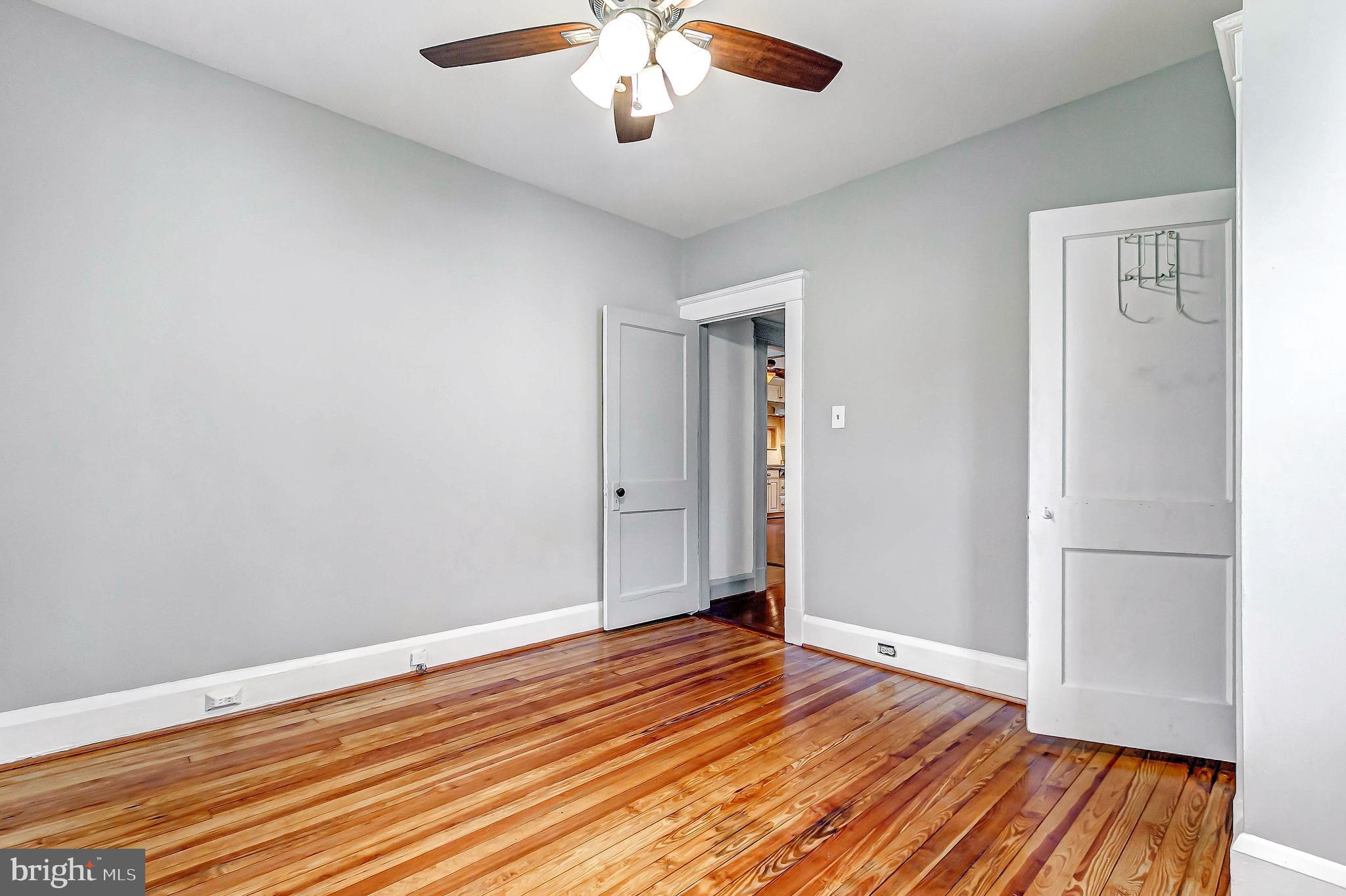 617 Murdock Road Baltimore, MD 21212 - Photo 16 of 30 Main level 4th bedroom