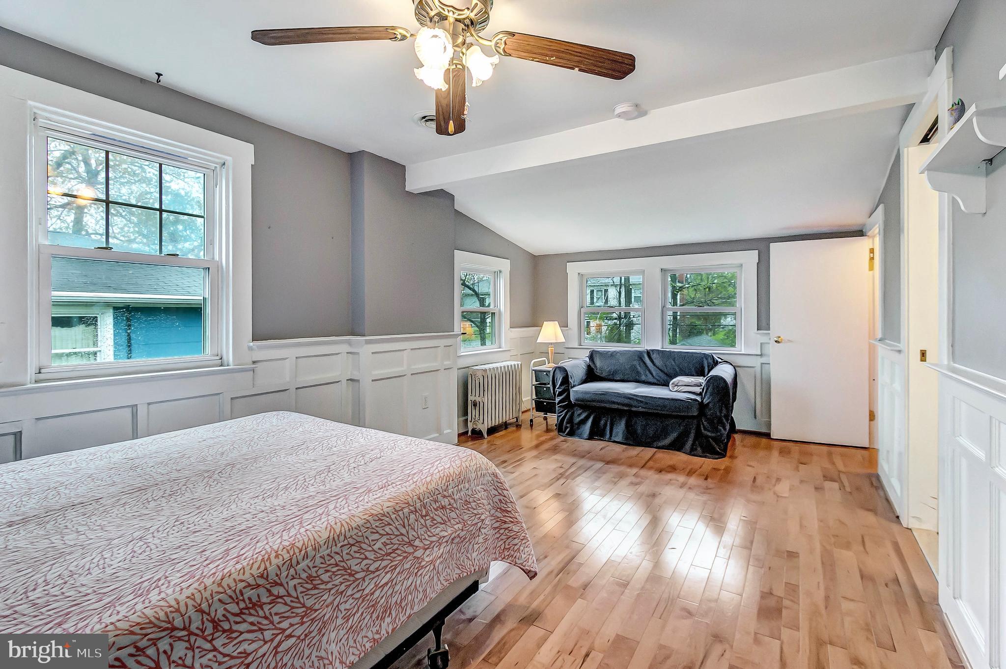 617 Murdock Road Baltimore, MD 21212 - Photo 22 of 30 Upper level bedroom