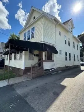 $1,800 | 310 North Main Street, Unit 3, Uxbridge, MA 01569