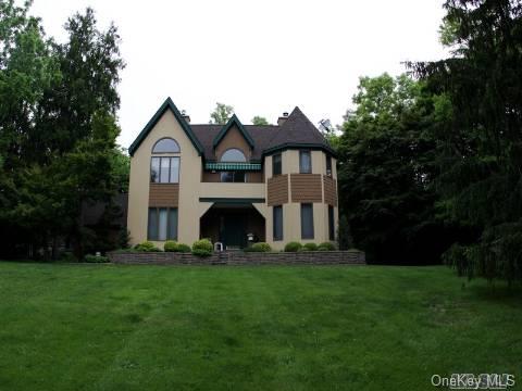 375 West Mill Road Mattituck, NY 11952 - Photo 1 of 1