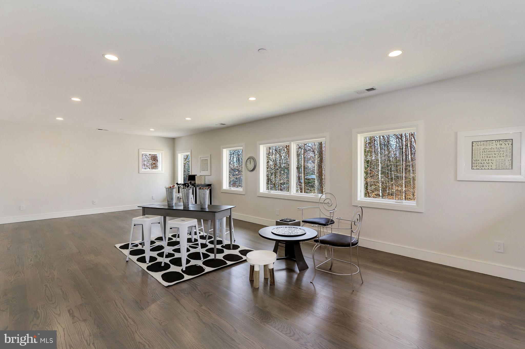 8920 Burdette Road Bethesda, MD 20817 - Photo 40 of 49 Top Level Family Room