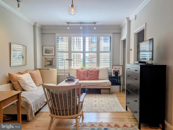 $205,000 | 1701 16th Street Northwest, Unit 510, Washington, DC 20009
