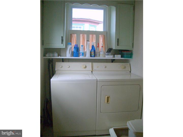 448 Harmon Road Philadelphia, PA 19128 - Photo 13 of 25 Laundry Room