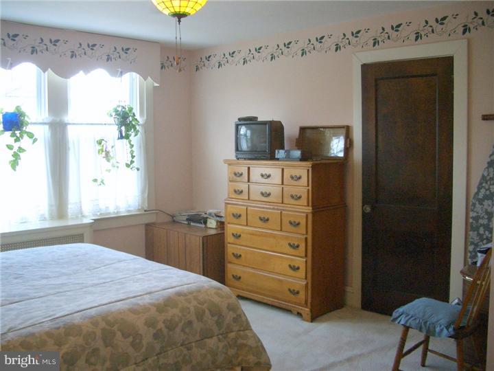 448 Harmon Road Philadelphia, PA 19128 - Photo 16 of 25 Bedroom - Main