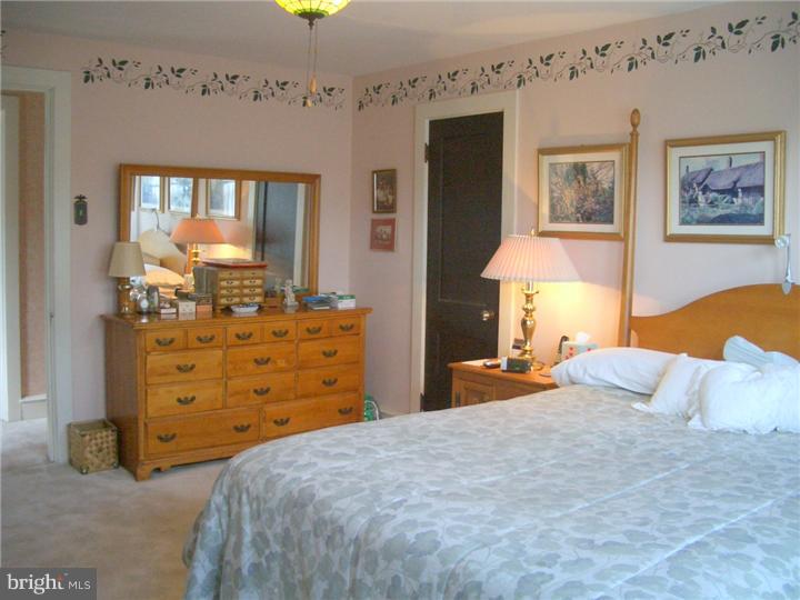 448 Harmon Road Philadelphia, PA 19128 - Photo 17 of 25 Bedroom - Main