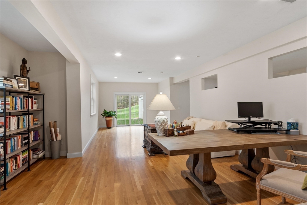 228 Devonshire Way Lancaster, MA 01523 - Photo 30 of 42