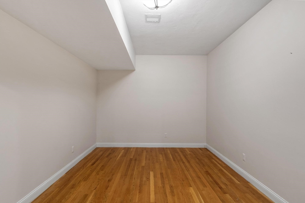228 Devonshire Way Lancaster, MA 01523 - Photo 31 of 42