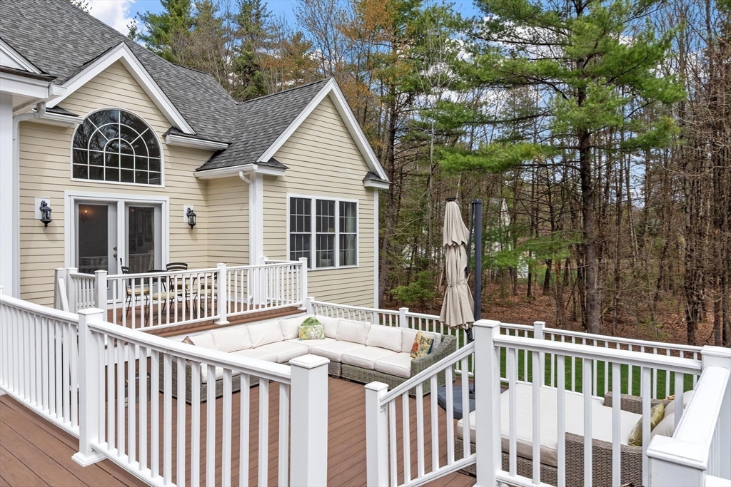 228 Devonshire Way Lancaster, MA 01523 - Photo 35 of 42