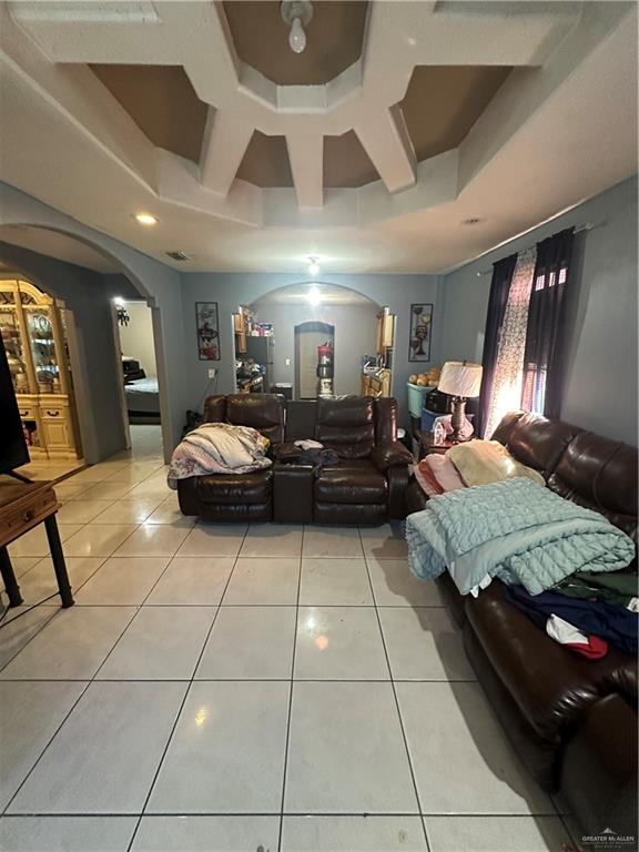 801 Earling Road Donna, TX 78537 - Photo 3 of 10 a living room with furniture and a mirror