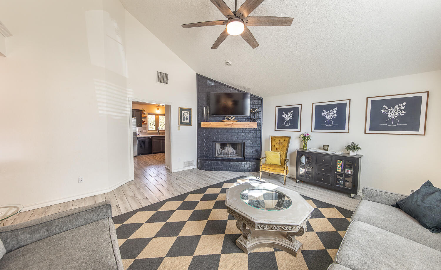 5804 78th Street Lubbock, TX 79424 - Photo 6 of 26 2L9A2430