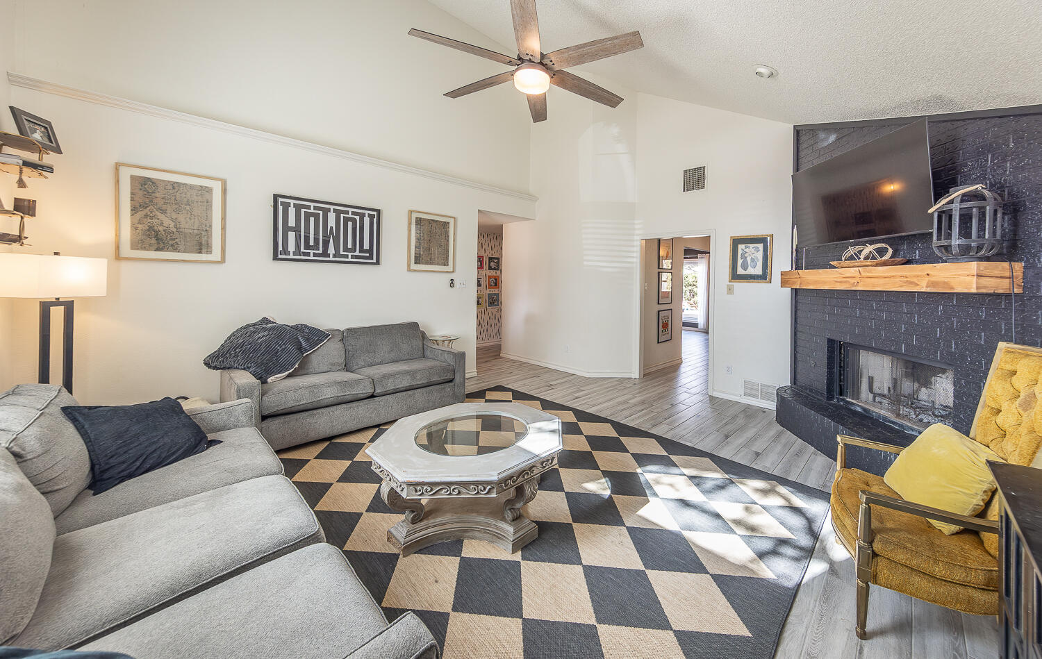 5804 78th Street Lubbock, TX 79424 - Photo 7 of 26 2L9A2422