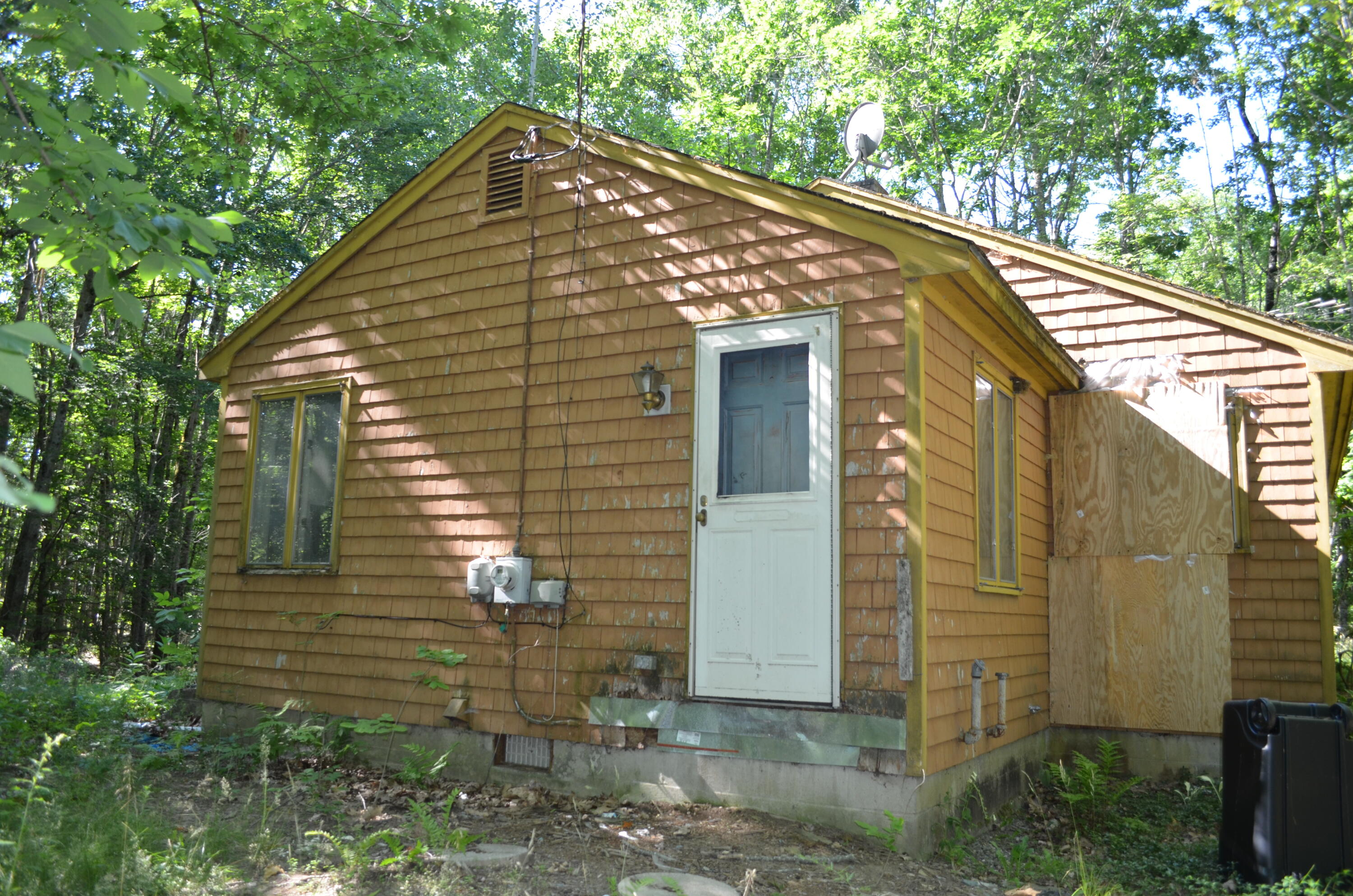 503 West Neck Road Nobleboro, ME 04555 - Photo 2 of 8 DSC_0010