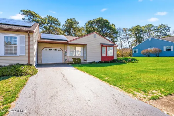 $236,000 | 7 C Amherst Road, Unit 64, Manchester Township, NJ 08759