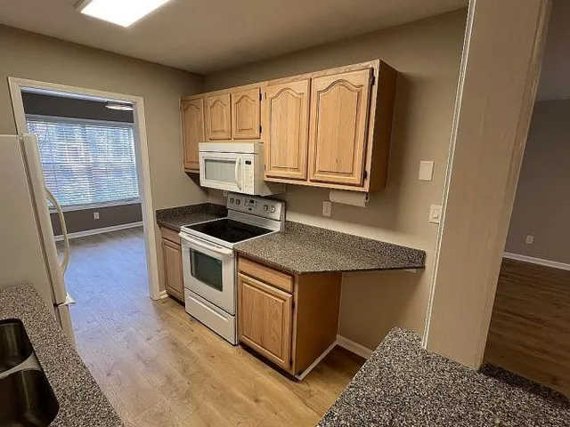 $298,000 | 1005 Peachtree Forest Terrace, Peachtree Corners, GA 30092