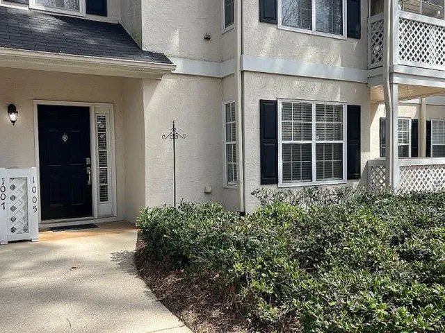 $298,000 | 1005 Peachtree Forest Terrace, Peachtree Corners, GA 30092