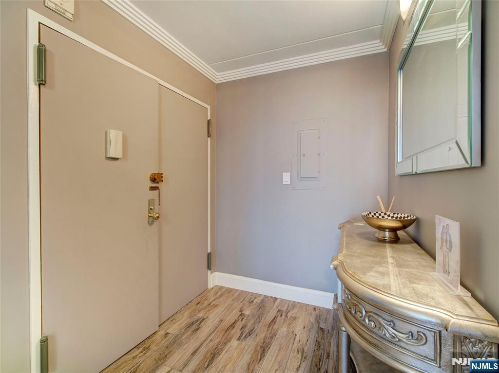 250 Gorge Road, Unit 8J Cliffside Park, NJ 07010 - Photo 10 of 36