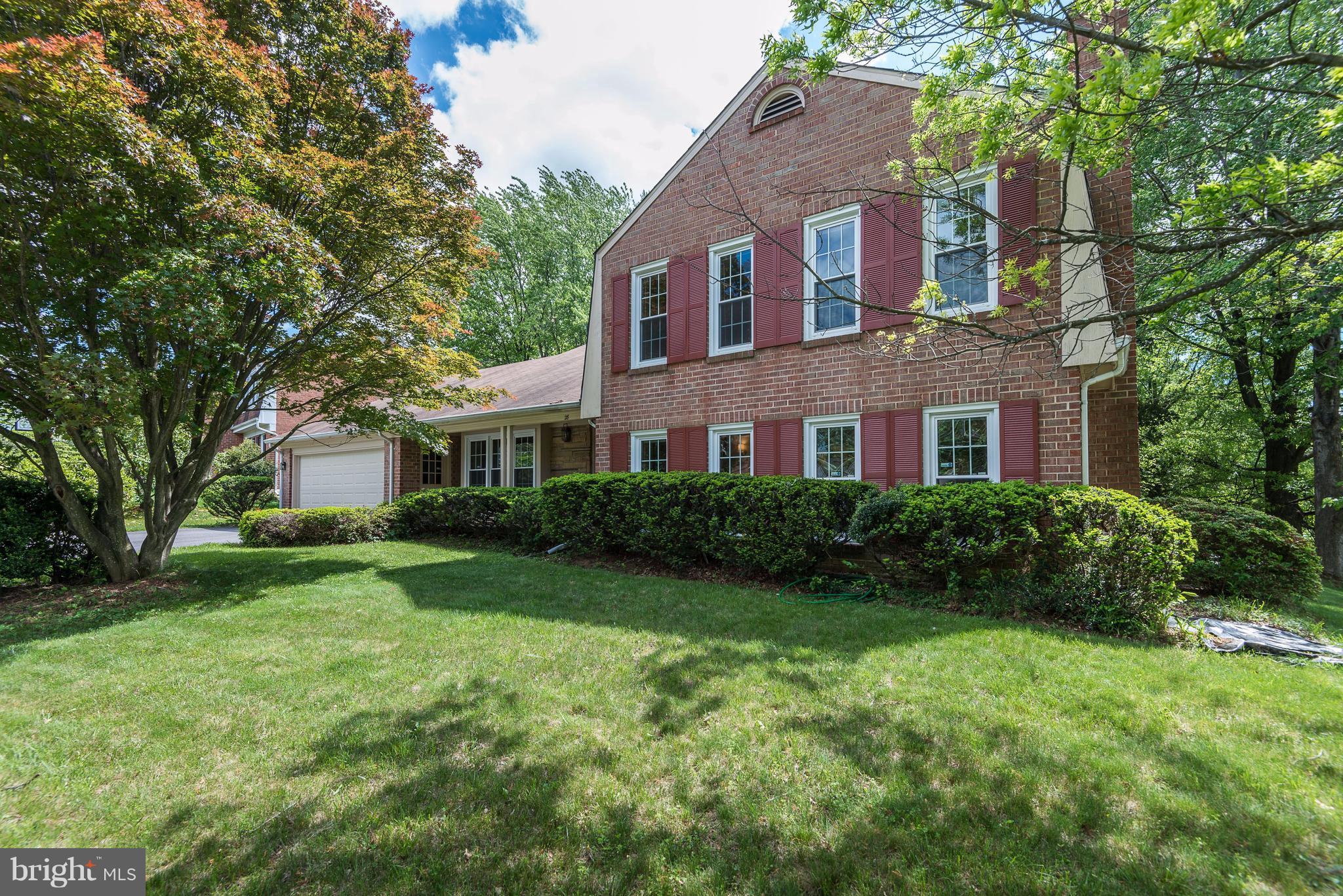 28 Treworthy Road Gaithersburg, MD 20878 - Photo 1 of 30 Exterior (Front)