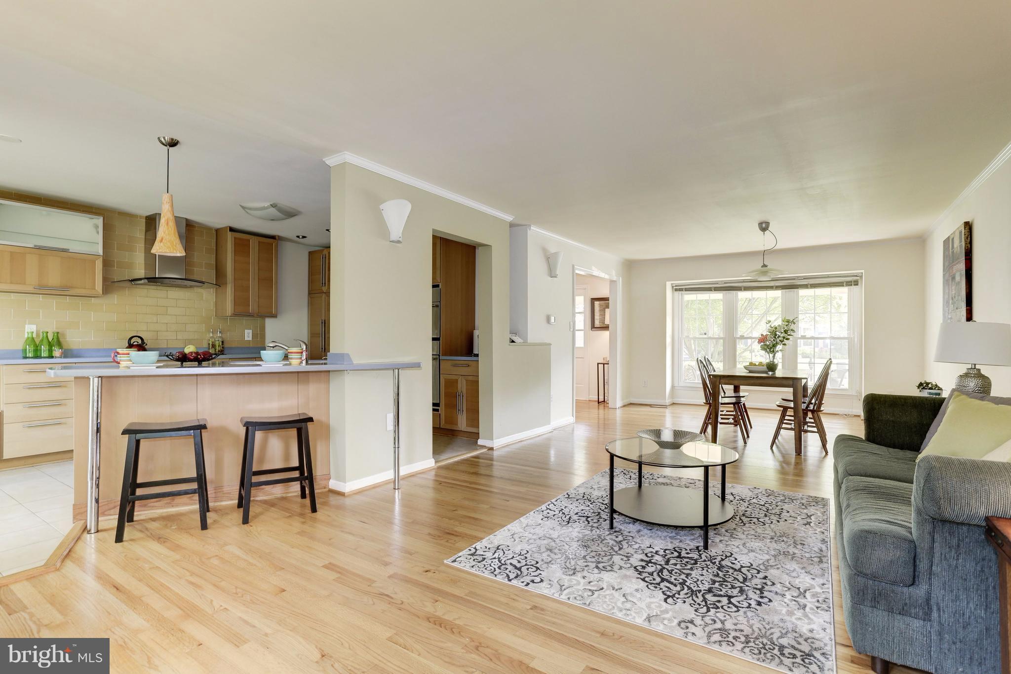28 Treworthy Road Gaithersburg, MD 20878 - Photo 11 of 30 Kitchen