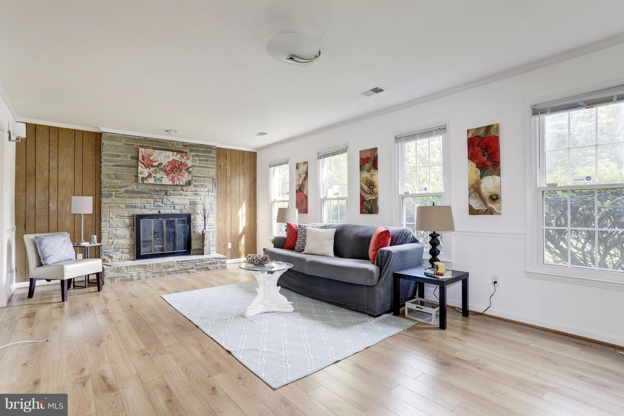 28 Treworthy Road Gaithersburg, MD 20878 - Photo 3 of 30 Family Room