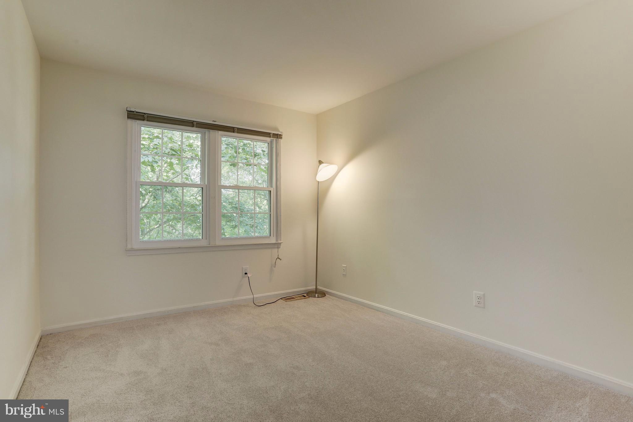 28 Treworthy Road Gaithersburg, MD 20878 - Photo 22 of 30 Bedroom #2