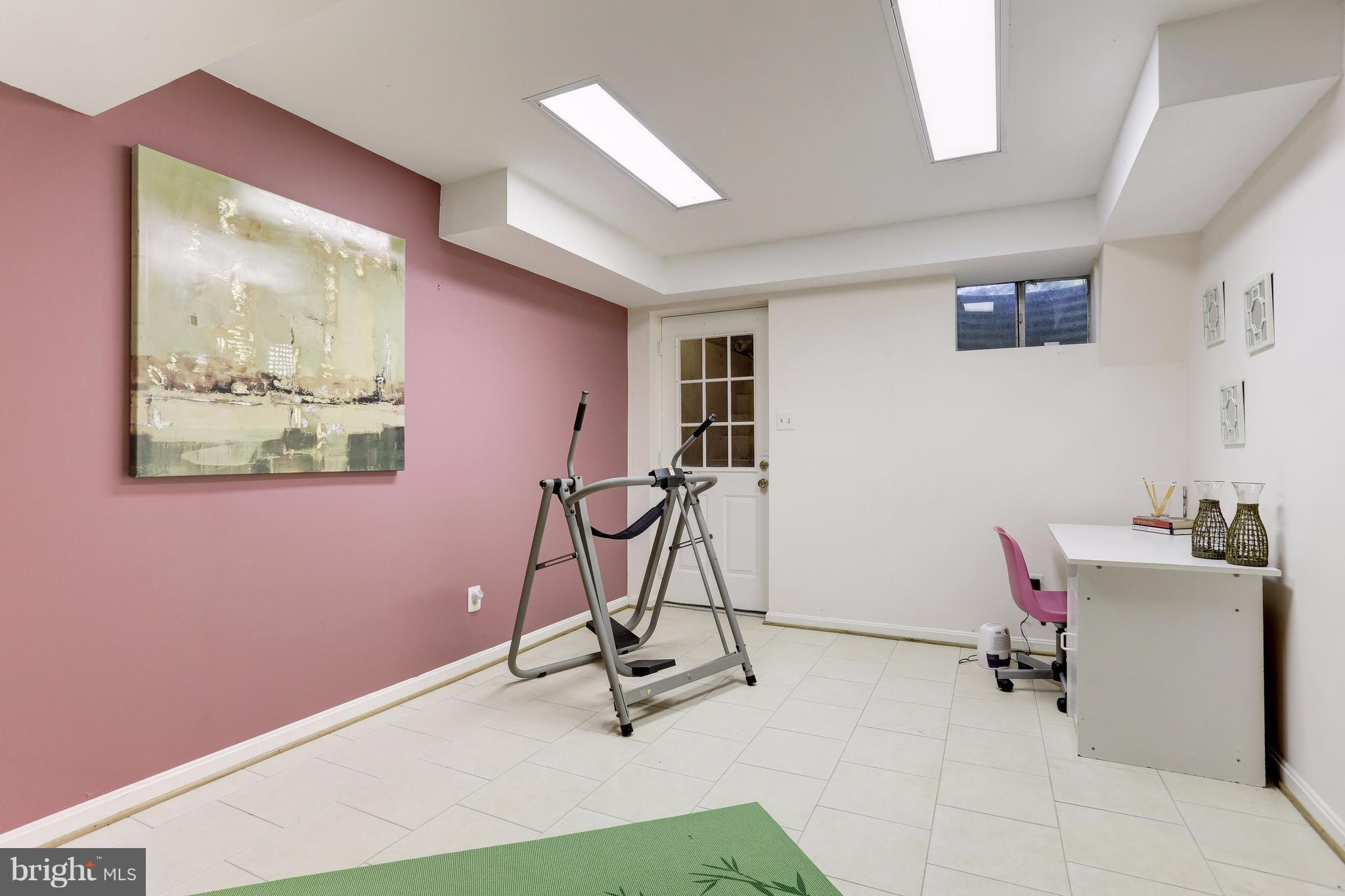 28 Treworthy Road Gaithersburg, MD 20878 - Photo 27 of 30 Exercise Room