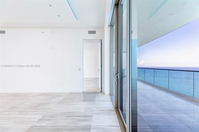 $4,200,000 | 18975 Collins Avenue, Unit 2902, Sunny Isles Beach, FL 33160