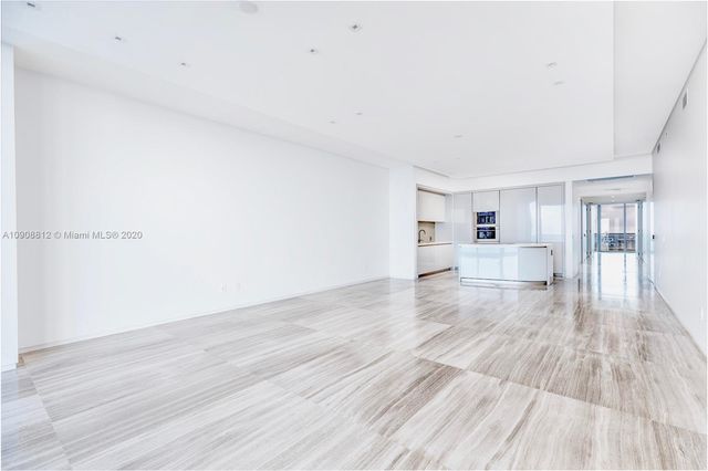 $4,200,000 | 18975 Collins Avenue, Unit 2902, Sunny Isles Beach, FL 33160