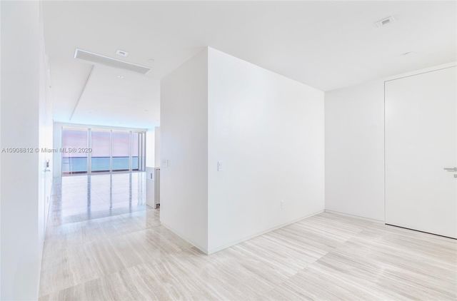 $4,200,000 | 18975 Collins Avenue, Unit 2902, Sunny Isles Beach, FL 33160