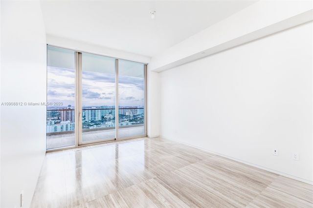 $4,200,000 | 18975 Collins Avenue, Unit 2902, Sunny Isles Beach, FL 33160