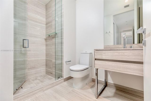 $4,200,000 | 18975 Collins Avenue, Unit 2902, Sunny Isles Beach, FL 33160