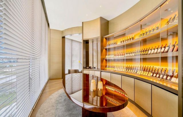 $4,200,000 | 18975 Collins Avenue, Unit 2902, Sunny Isles Beach, FL 33160