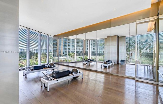 $4,200,000 | 18975 Collins Avenue, Unit 2902, Sunny Isles Beach, FL 33160
