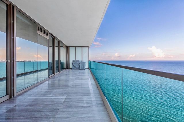 $4,200,000 | 18975 Collins Avenue, Unit 2902, Sunny Isles Beach, FL 33160