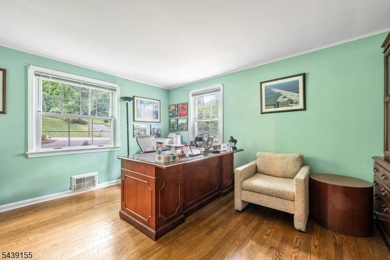 33 Runnymede Road Chatham, NJ 07928 - Photo 28 of 36