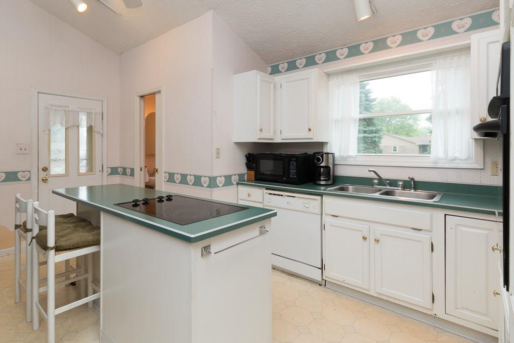 1468 Reeves Road Plainfield, IN 46168 - Photo 10 of 28 Gallery Image 10