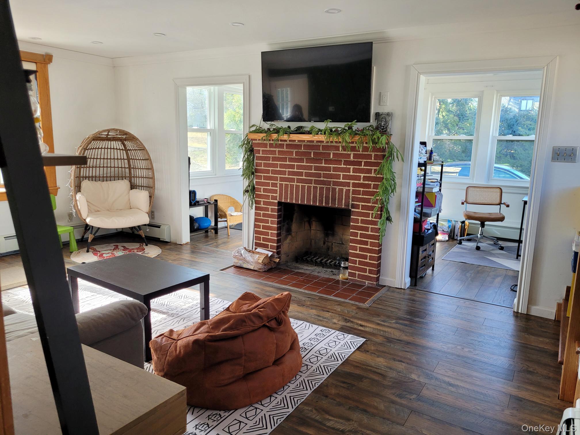 424 Centre Island Road Oyster Bay, NY 11771 - Photo 5 of 31