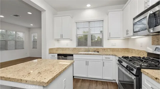 $700,000 | 21709 Bene Drive, Saugus, CA 91350