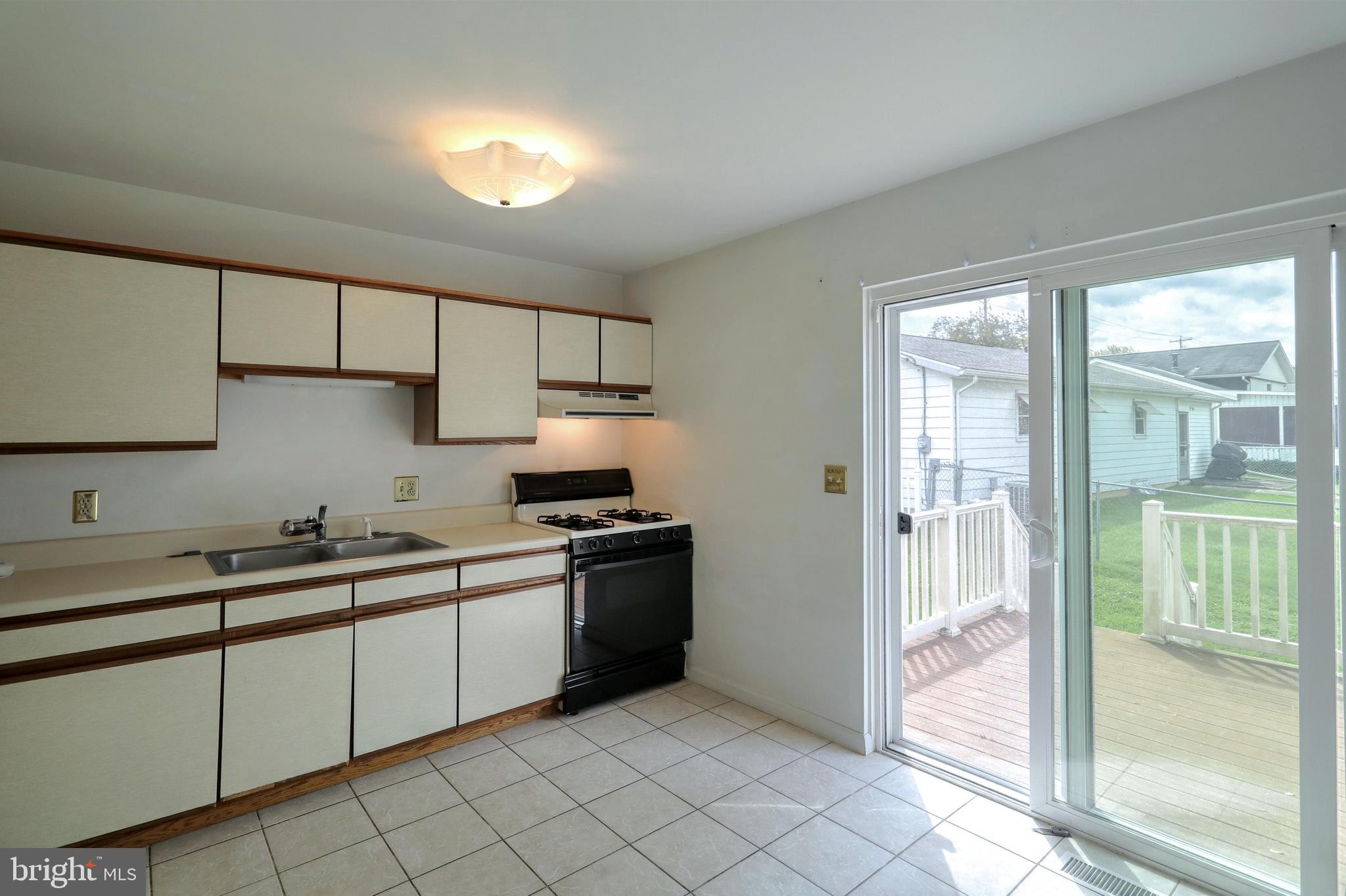 148 Center Street Hanover, PA 17331 - Photo 13 of 24 Gallery Image 13